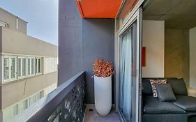 Secure Elegant Apartment Near Sea Point